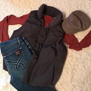 GAP Puffer Vest Excellent Condition! S