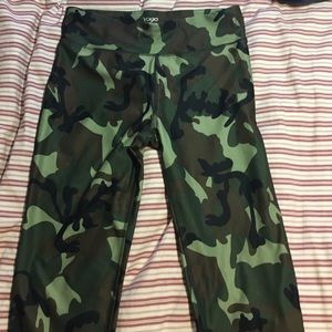 Camo Capri leggings