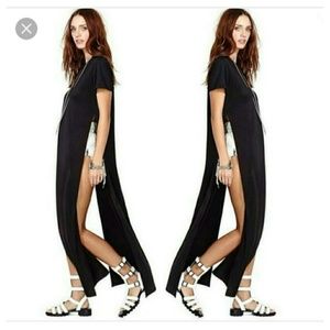 ****SOLD****Long black top with side splits