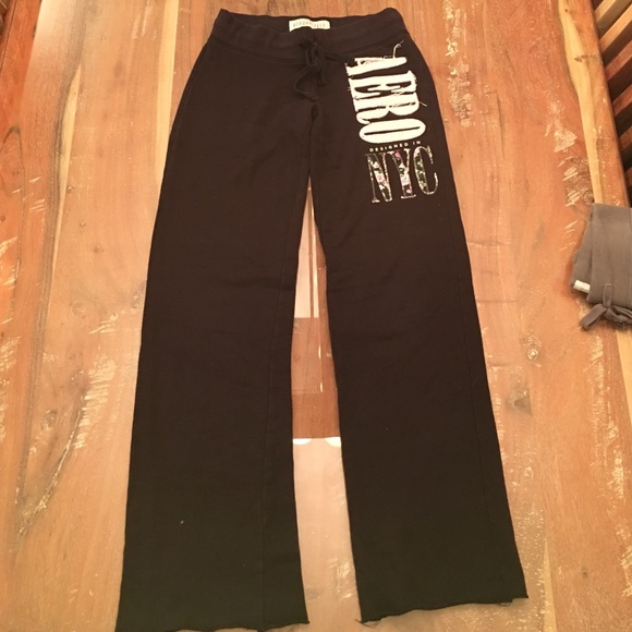 Aèropostale black sweatpants