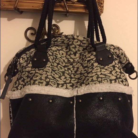 Miss Me hand bag like brand new $65