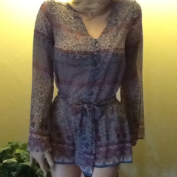 ✨"Converse Button Up Sheer Tunic"✨