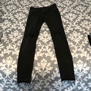 H&M RIPPED SKINNY JEANS/ WORN ONCE!