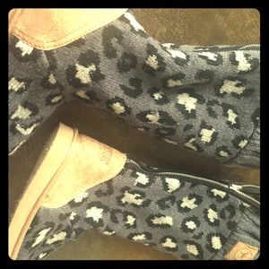 Victoria Secret PINK boots!