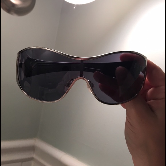 Breathless Oakley sunglasses