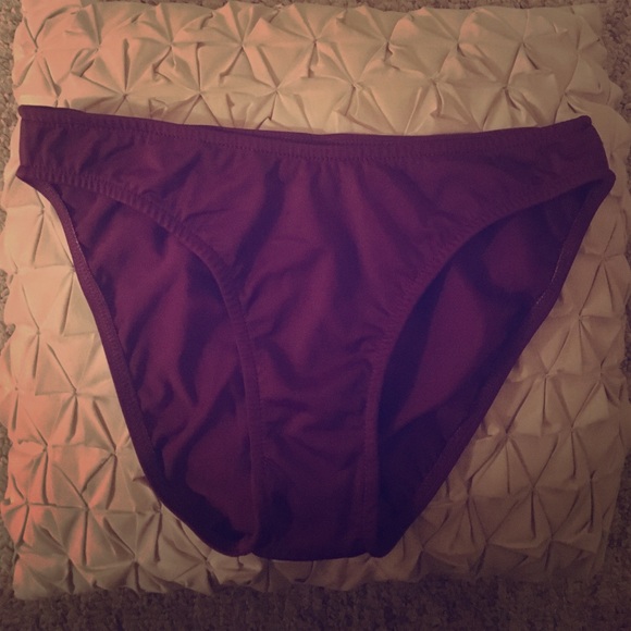 BNWT Venus "Plum Gorgeous" Marilyn bikini! 👙🌴