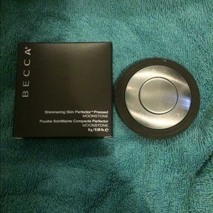 Becca Shimmering Skin Perfector Pressed