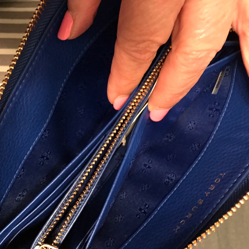 🚫SOLD🚫 Tory Burch 'Mercer' ZipContinental Wallet - Picture 3 of 3