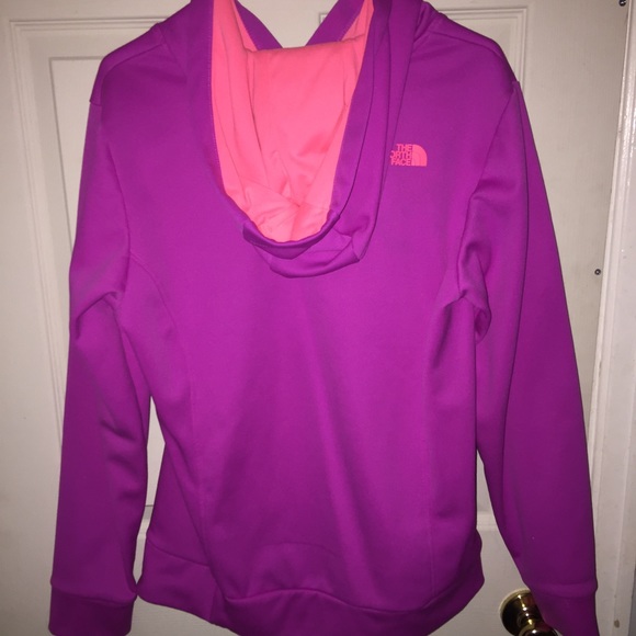 Very thick north face jacket. - Picture 2 of 3