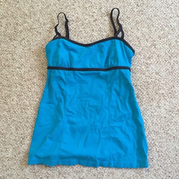 lululemon athletica Tops - Blue lululemon Tanktop size 4