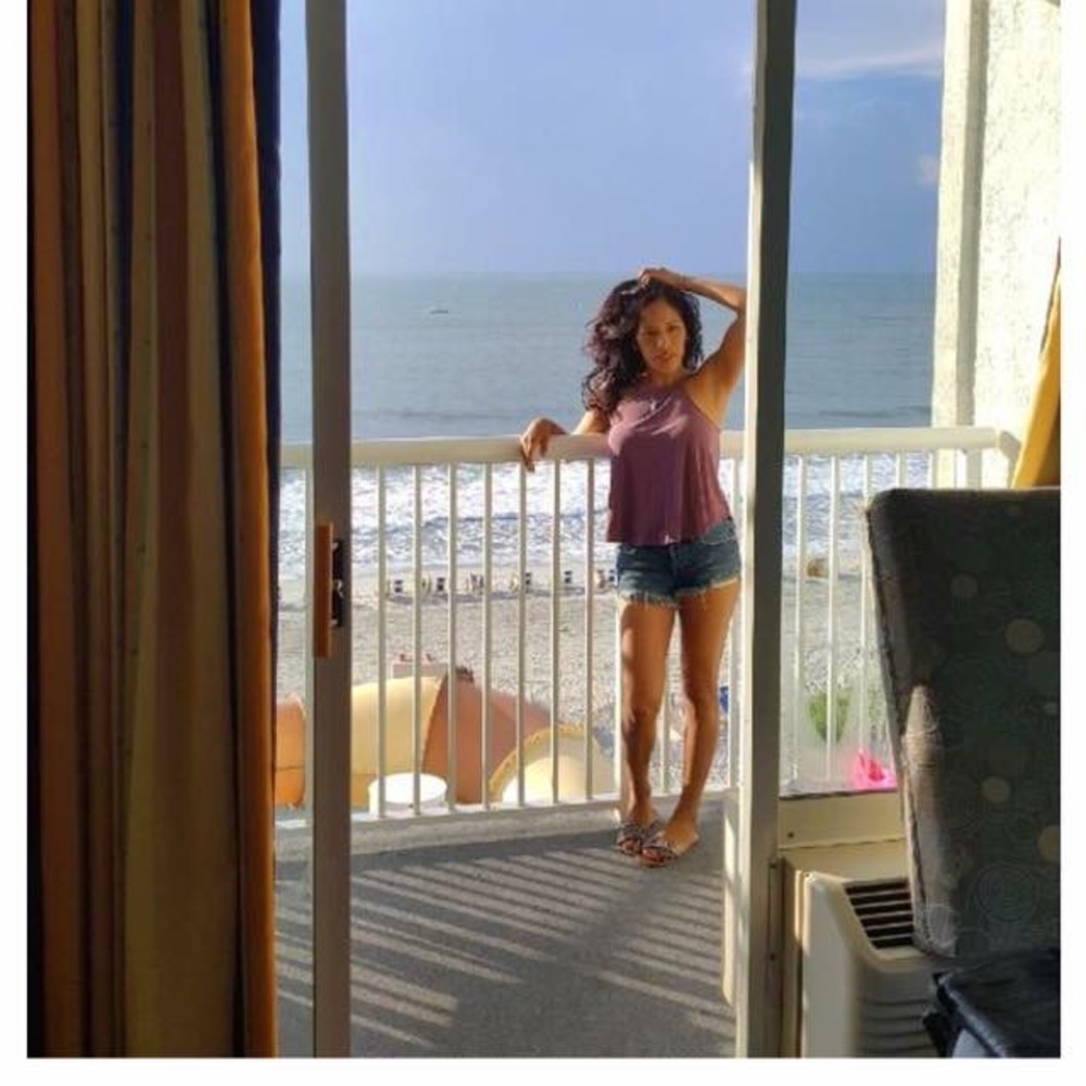 Meet your Posher, Dana