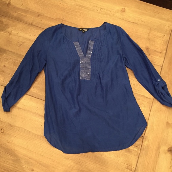 Blue 3/4 sleeve Express shirt w/ sequence details