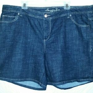 American Rag shorts, size 20W.. Great condition!