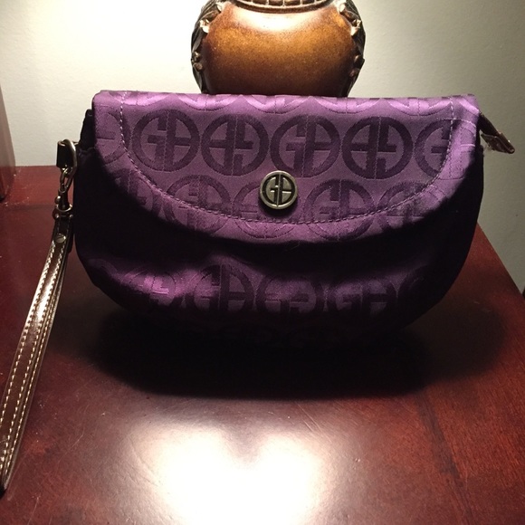 Pretty Purple Giani Bernini Wristlet/clutch - Picture 1 of 4