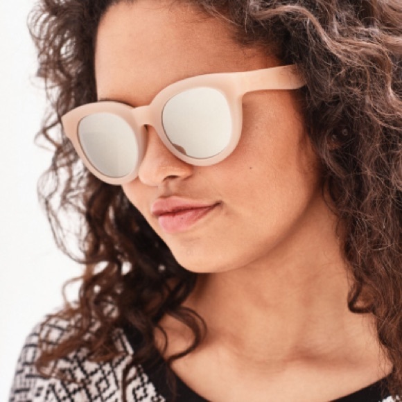 👀TOMS Sunglasses👀 - Picture 2 of 2