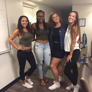 Meet your Posher, Alexis