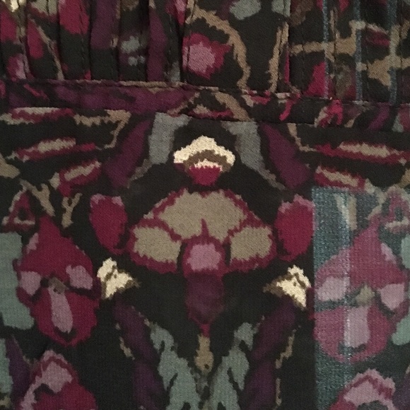 Top - Picture 2 of 2