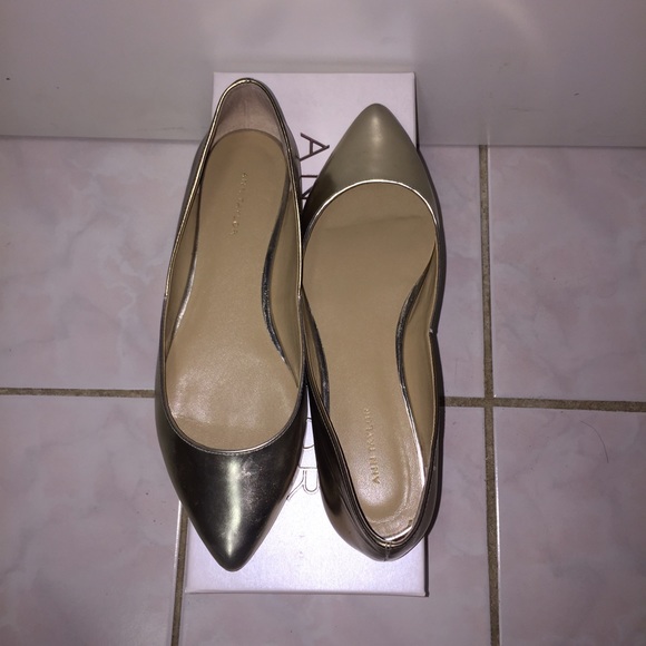 Ann Taylor Two Tone Gold Leather Flats - Picture 3 of 4