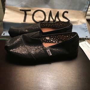 Toms Black Shiny Shoes