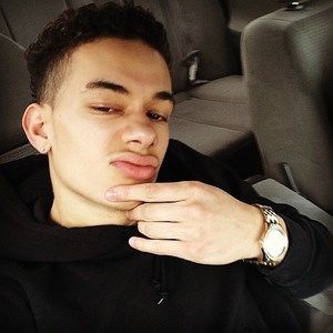 Meet your Posher, Malik