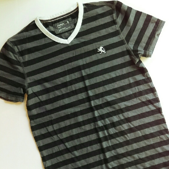 {Mens} Express v-neck shirt