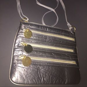 ⚡️FLASH SALE⚡️Metallic Silver crossbody