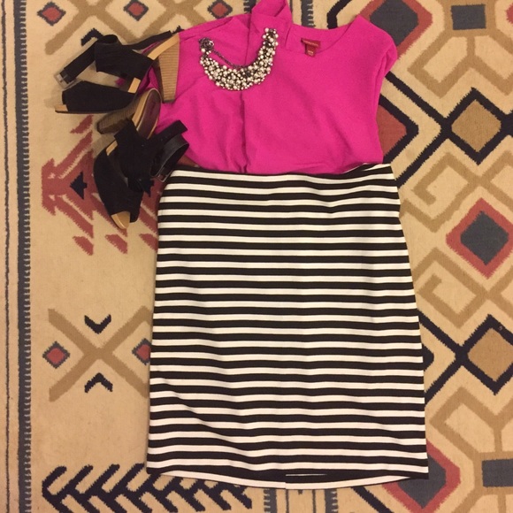 Merona size 6 striped stretch pencil skirt
