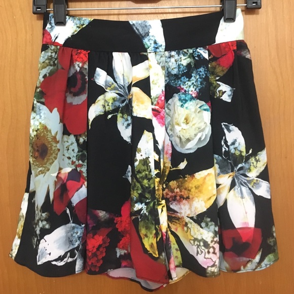 High waisted floral Alice & Olivia shorts