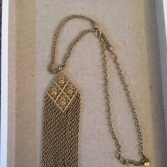 Stella & Dot Makena Pendant Necklace