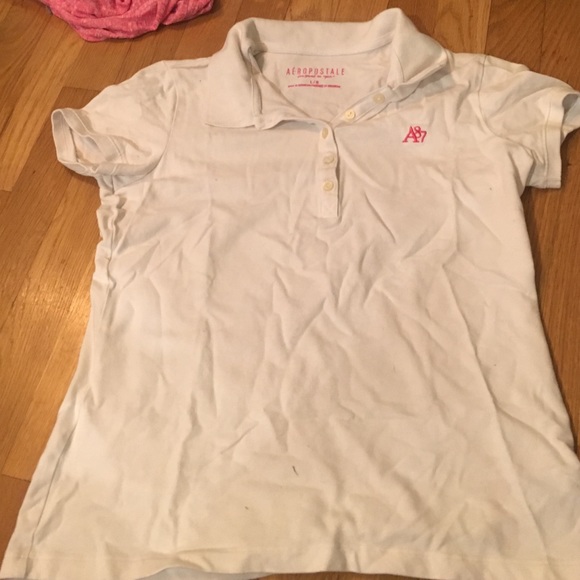 White collar T-shirt