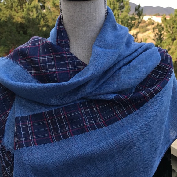 Blue Plaid Blanket-Style Scarf - Picture 3 of 4