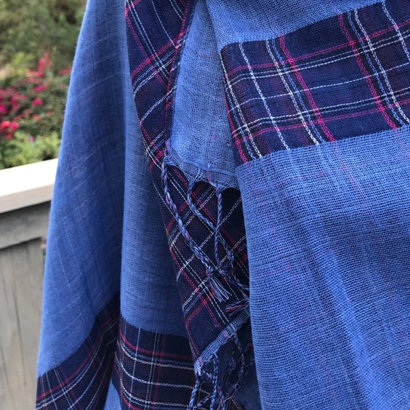Blue Plaid Blanket-Style Scarf - Picture 4 of 4