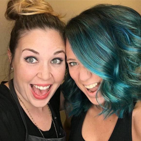 Meet your Posher, Olivia