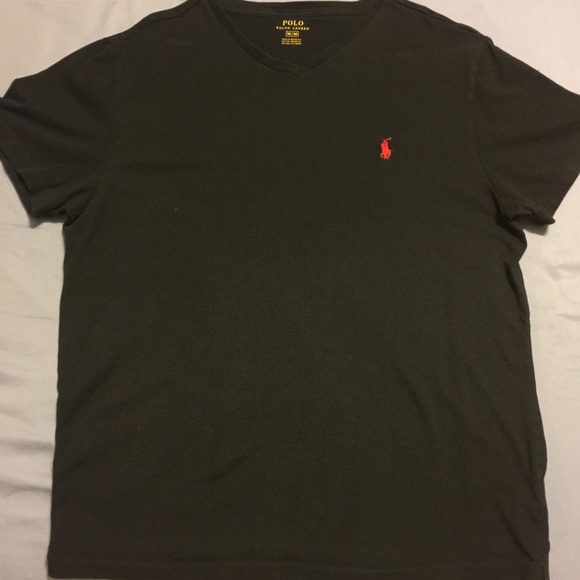 POLO V-NECK SIZE M VERY NICE SHIRT!!!