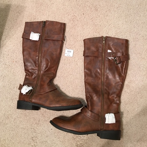 BRAND NEW Leather Boots 👢