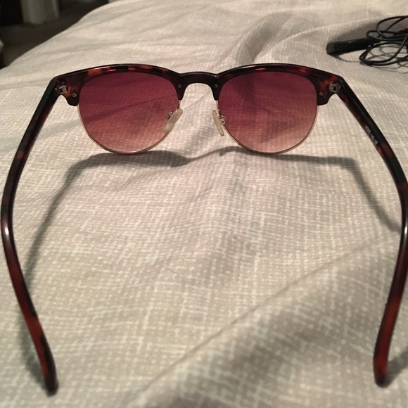 Brown Sunnies - Picture 3 of 3