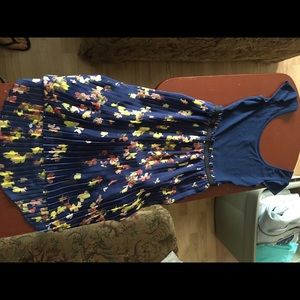 Girls dress
