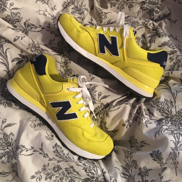 Ⓜ️SOLDⓂ️ New Balance 574 - Picture 2 of 4