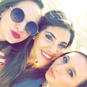 Meet your Posher, Cristina