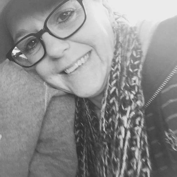 Meet your Posher, Marlo - Picture 1 of 1