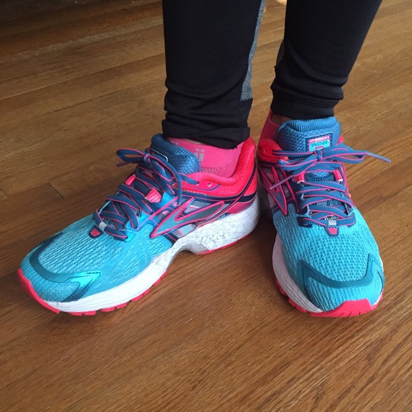 Brooks Ravenna Ladies Running Shoes Brooks Ravenna Ladies Running Shoes