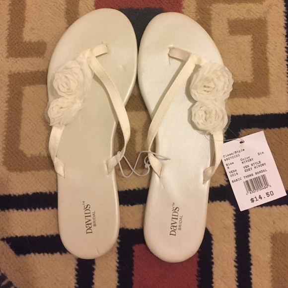 Davids Bridal ivory flowered flip flops size M