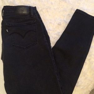 Levi's 711 Skinny