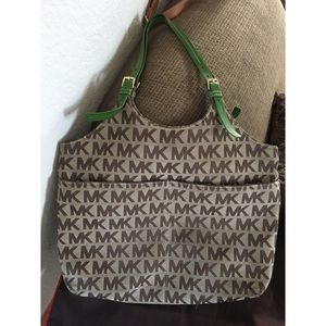 Micheal Kors tote 👜