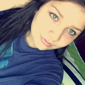 Meet your Posher, Elisa