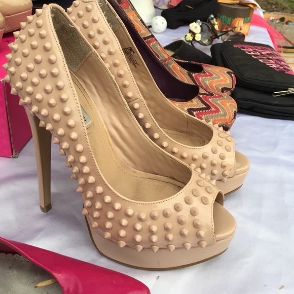 Nude heels