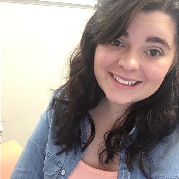 Meet your Posher, Oriana