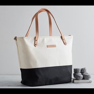 Petunia Pickle Bottom birch/black downtown tote