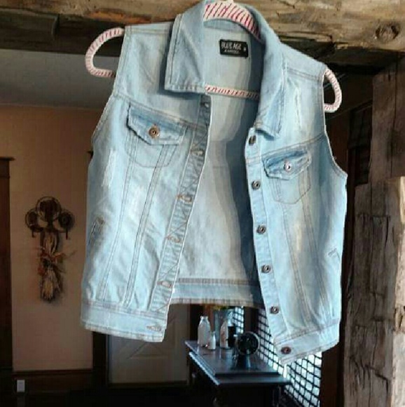 Women's jean vest