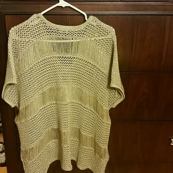 Sweater - Picture 3 of 3